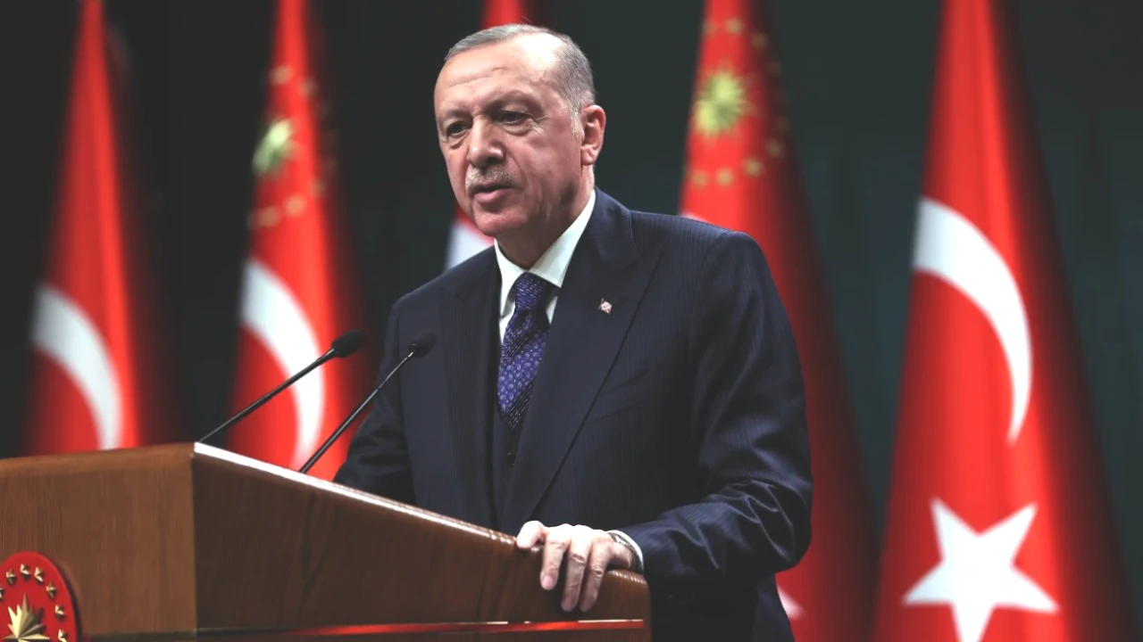 SSK ve Bağ-Kur Emeklilerine Çift Maaş Müsü! Tarihler Açıklandı!