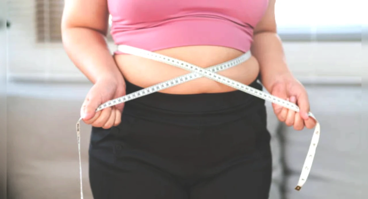 Kadın, 9 kg'lık Tümörü Bulmadan Önce Yürüyüş ve Bademle Sağlığını Korumaya Çalıştı!