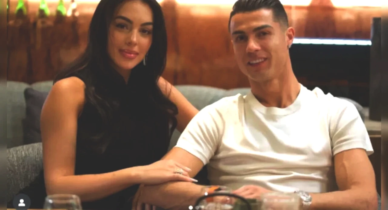 Cristiano Ronaldo ve Georgina Rodríguez Evlilik Teklifiyle Ailelerini Büyütüyor: Yedi Kişilik Mutlulukları!